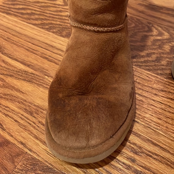 UGG boots - Picture 8 of 9